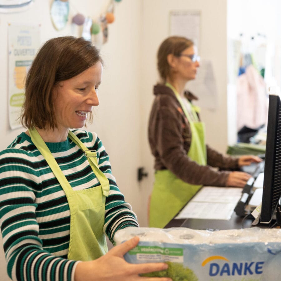 deux shifteuses en caisse